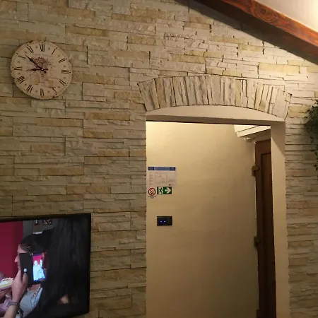 House In Nature Apartman Tinjan