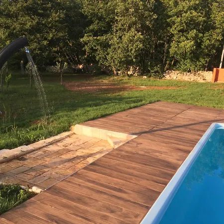 House In Nature דירה Tinjan